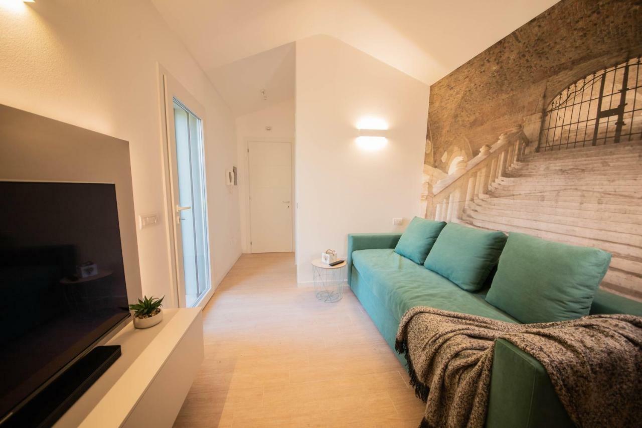 Appartamento Gardenhouse Sarzana Esterno foto
