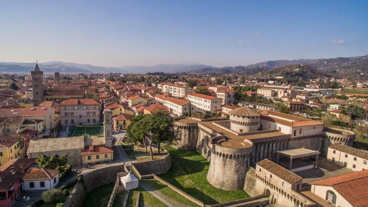 Appartamento Gardenhouse Sarzana Esterno foto